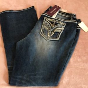 NWT Plus size Vigoss Classic Fit Bootcut, Flap Pocket Jeans. Size 16.
